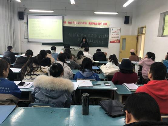 AAA4EC531D151F81ADAB008B97BB017B