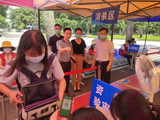 A0DD94DA72D508F7C148645DD4065F6C